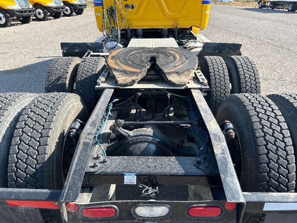 Day Cab Tractor-Heavy Duty Tractors-Freightliner-2020-T12664ST-Piqua-OH-478,462\n\t\tmiles-$ 39,500 - Image 6