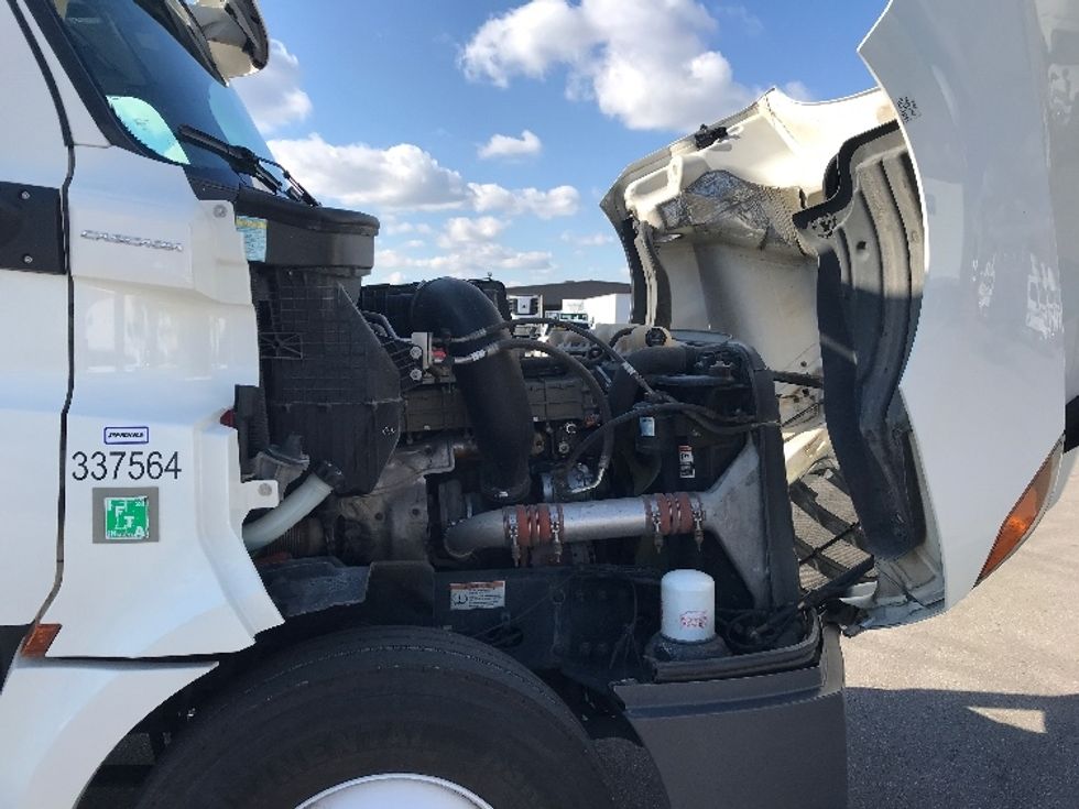 Day Cab Tractor-Heavy Duty Tractors-Freightliner-2020-T12664ST-Piqua-OH-504,244\n\t\tmiles-$ 56,250 - Image 15