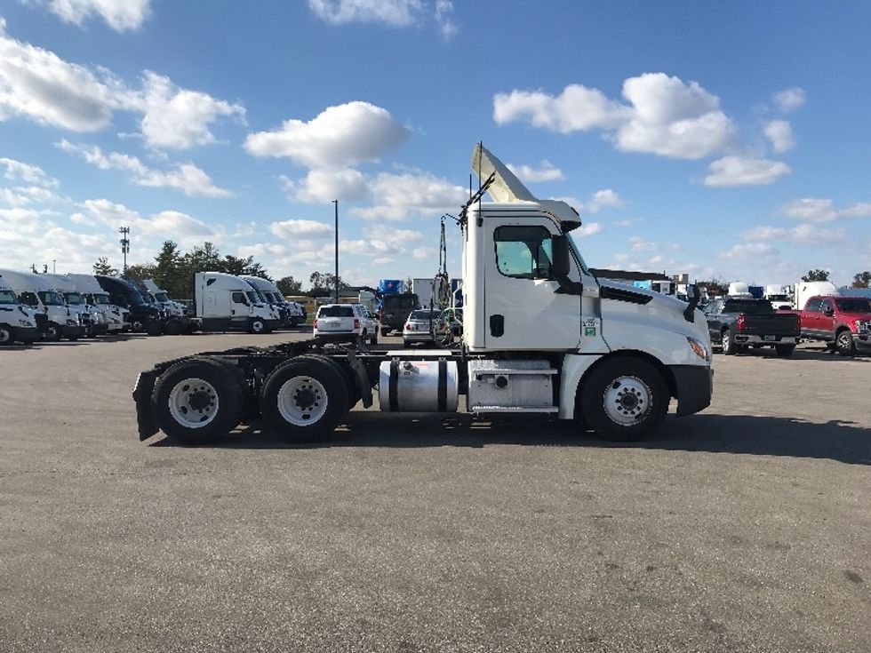 Day Cab Tractor-Heavy Duty Tractors-Freightliner-2020-T12664ST-Piqua-OH-504,244\n\t\tmiles-$ 56,250 - Image 8