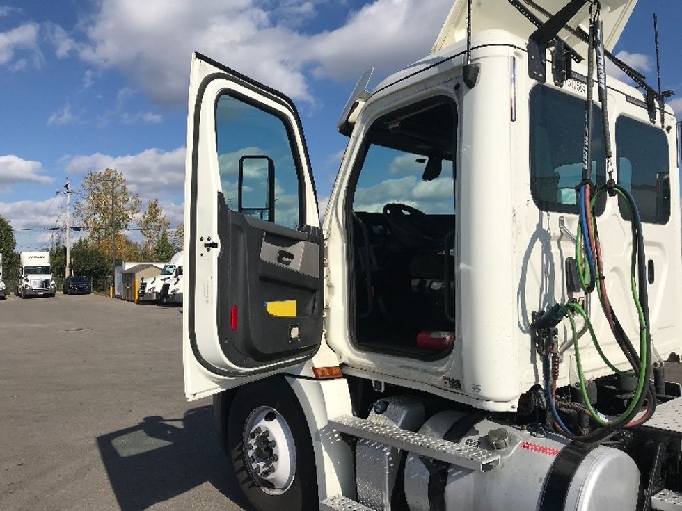 Day Cab Tractor-Heavy Duty Tractors-Freightliner-2020-T12664ST-Piqua-OH-504,244\n\t\tmiles-$ 56,250 - Image 9