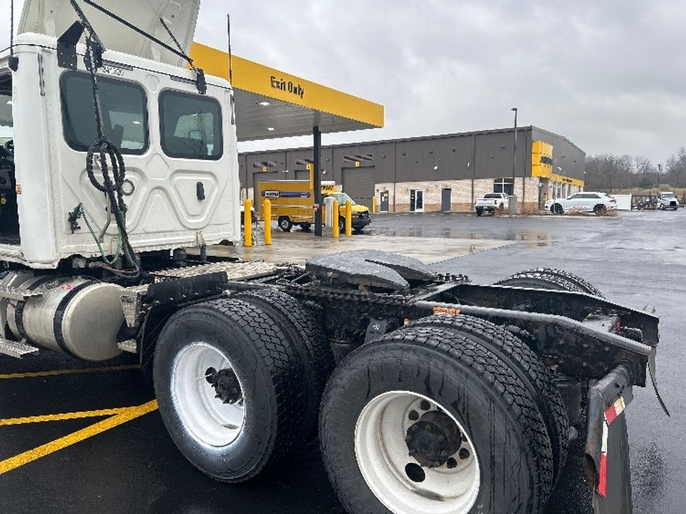 Day Cab Tractor-Heavy Duty Tractors-Freightliner-2020-T12664ST-Piqua-OH-525,214\n\t\tmiles-$ 40,500 - Image 15
