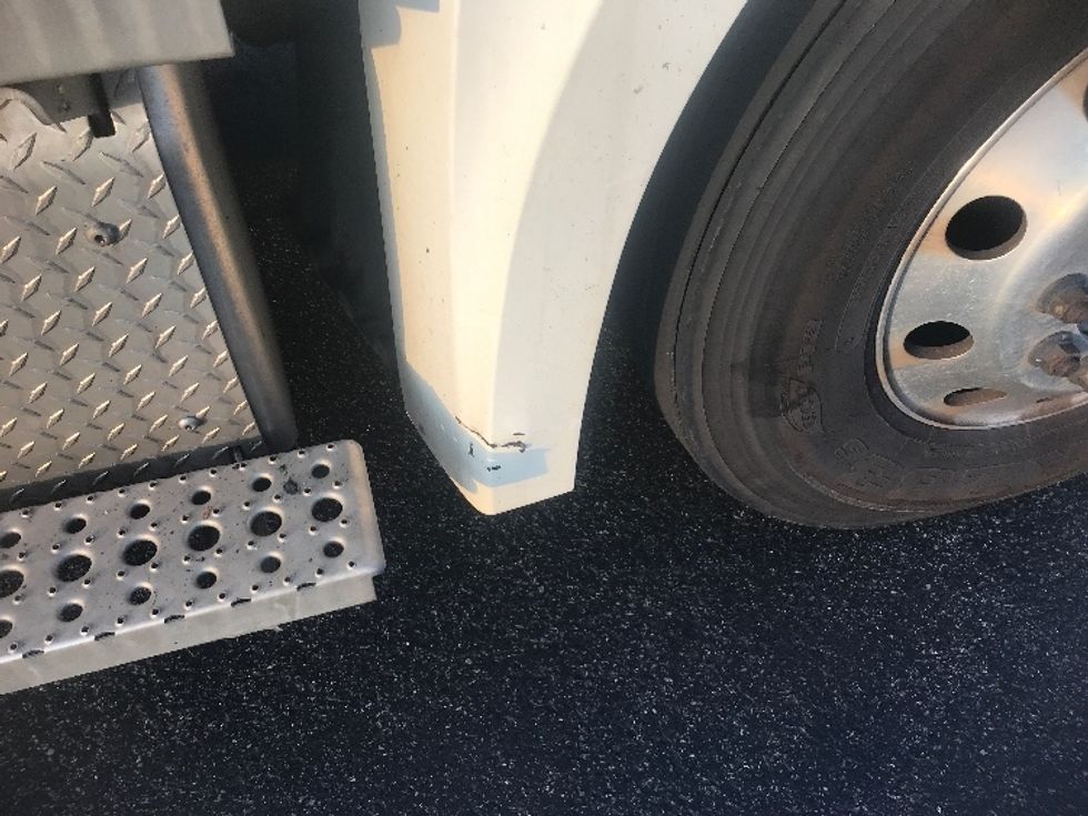 Day Cab Tractor-Heavy Duty Tractors-Freightliner-2020-T12664ST-Pittsburgh-PA-280,590\n\t\tmiles-$ 65,250 - Image 18