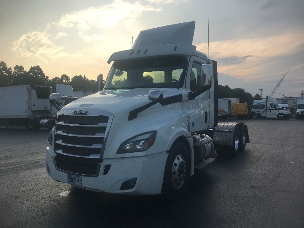 Day Cab Tractor-Heavy Duty Tractors-Freightliner-2020-T12664ST-Pittsburgh-PA-280,590\n\t\tmiles-$ 65,250 - Image 3