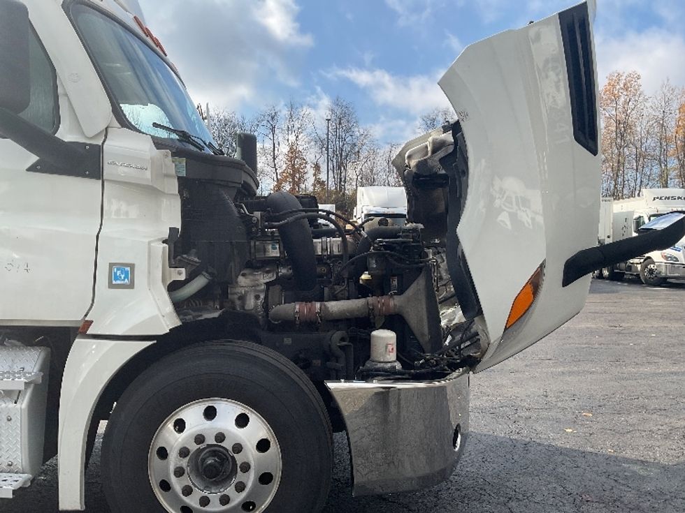 Day Cab Tractor-Heavy Duty Tractors-Freightliner-2020-T12664ST-Pittsburgh-PA-790,930\n\t\tmiles-$ 30,750 - Image 15