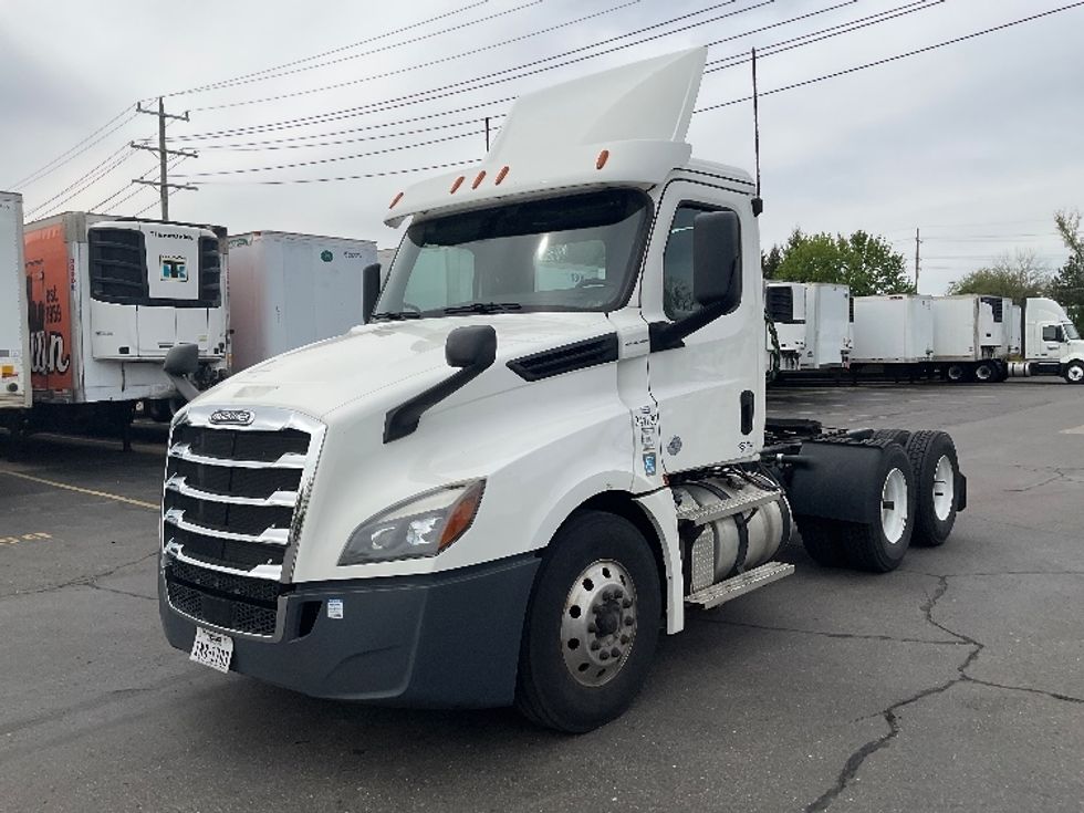 Day Cab Tractor-Heavy Duty Tractors-Freightliner-2020-T12664ST-Plymouth-MI-387,968\n\t\tmiles-$ 50,750 - Image 3