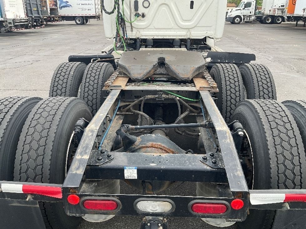 Day Cab Tractor-Heavy Duty Tractors-Freightliner-2020-T12664ST-Plymouth-MI-387,968\n\t\tmiles-$ 50,750 - Image 6