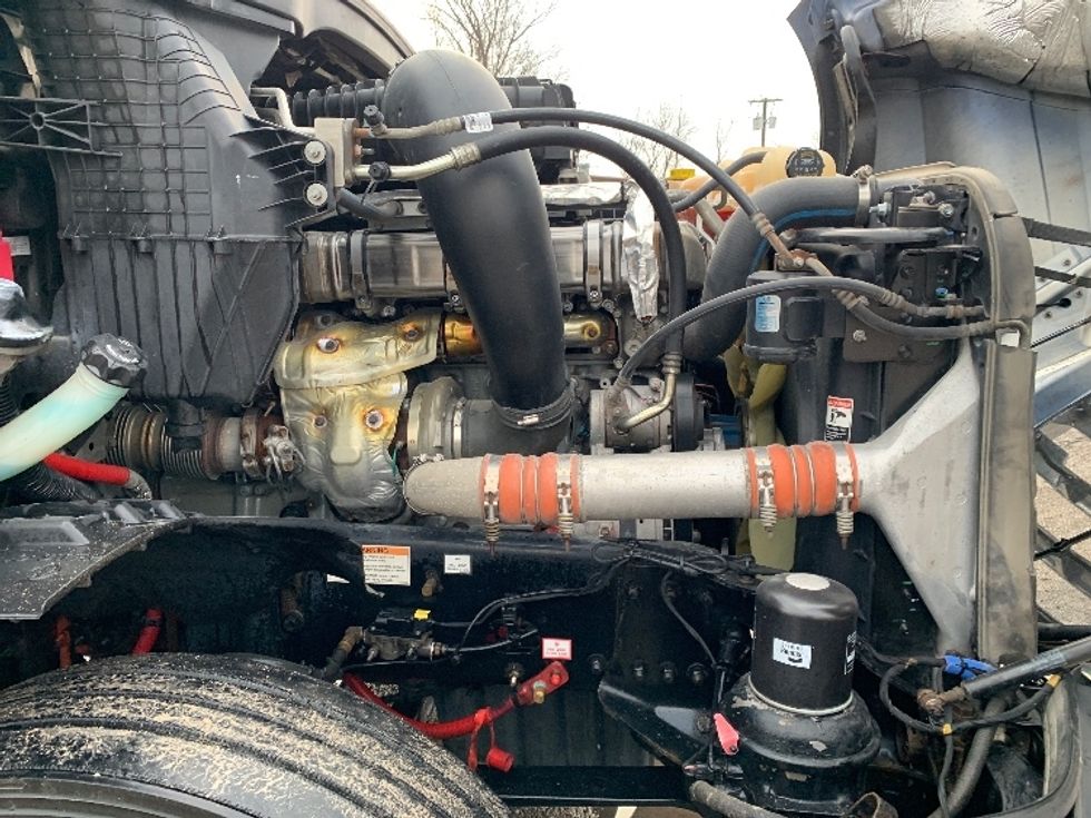 Day Cab Tractor-Heavy Duty Tractors-Freightliner-2020-T12664ST-Poplar Bluff-MO-563,195\n\t\tmiles-$ 46,250 - Image 15