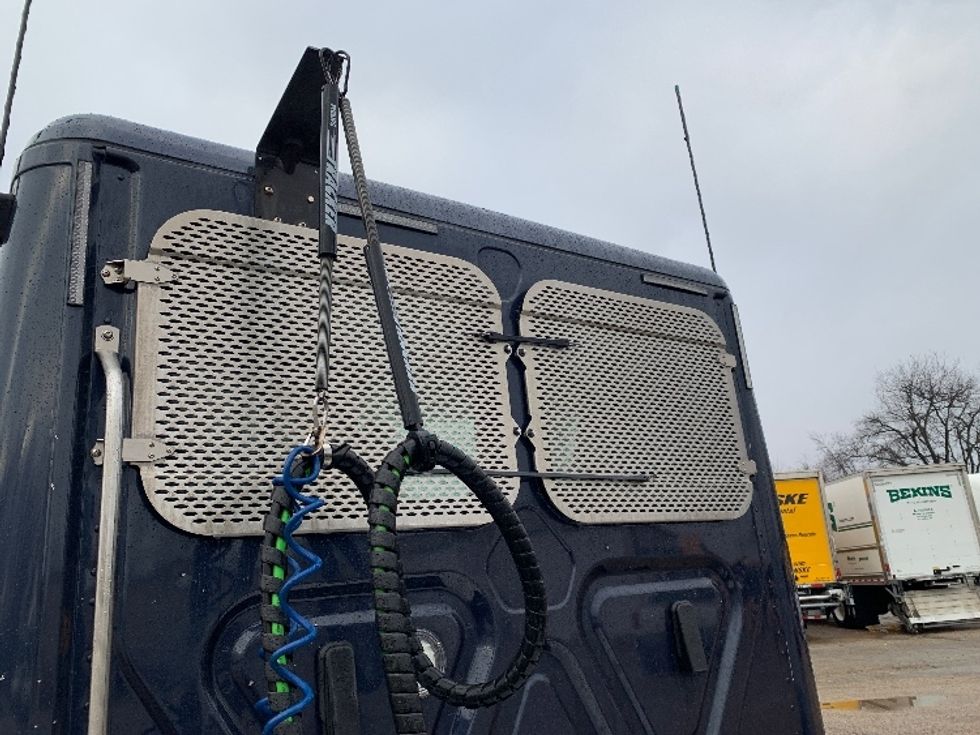 Day Cab Tractor-Heavy Duty Tractors-Freightliner-2020-T12664ST-Poplar Bluff-MO-563,195\n\t\tmiles-$ 46,250 - Image 17