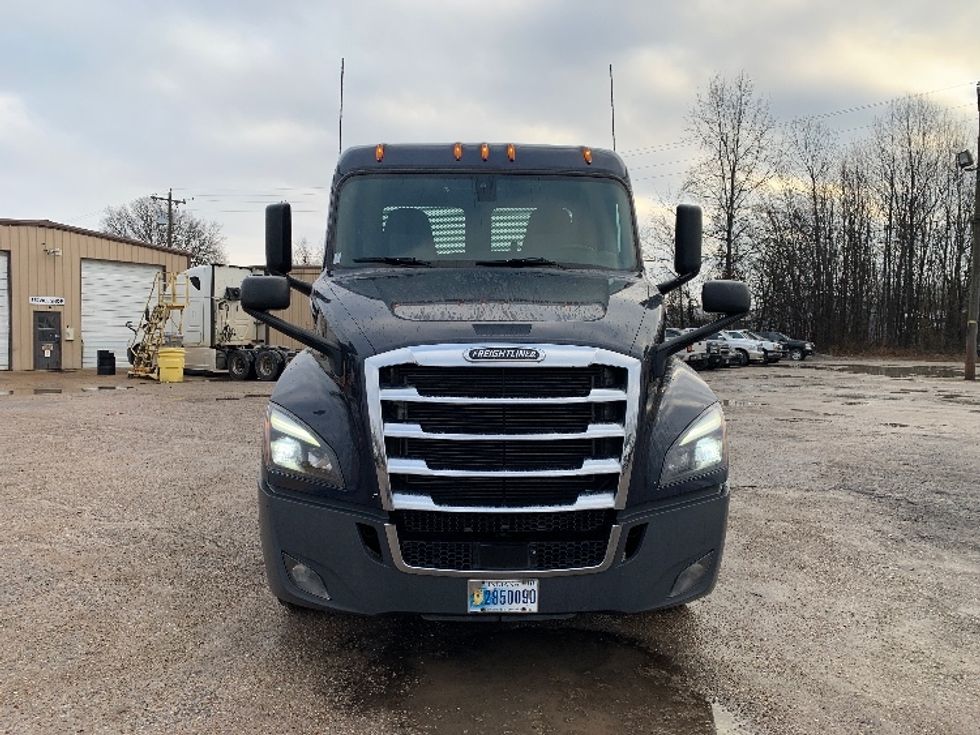 Day Cab Tractor-Heavy Duty Tractors-Freightliner-2020-T12664ST-Poplar Bluff-MO-563,195\n\t\tmiles-$ 46,250 - Image 2