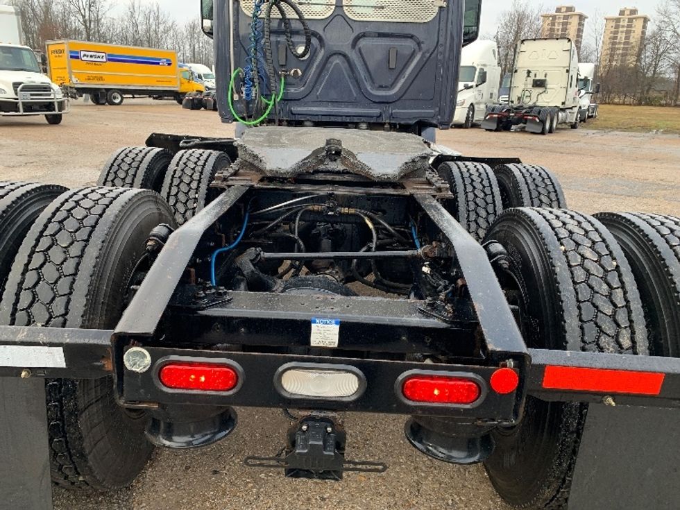 Day Cab Tractor-Heavy Duty Tractors-Freightliner-2020-T12664ST-Poplar Bluff-MO-563,195\n\t\tmiles-$ 46,250 - Image 6