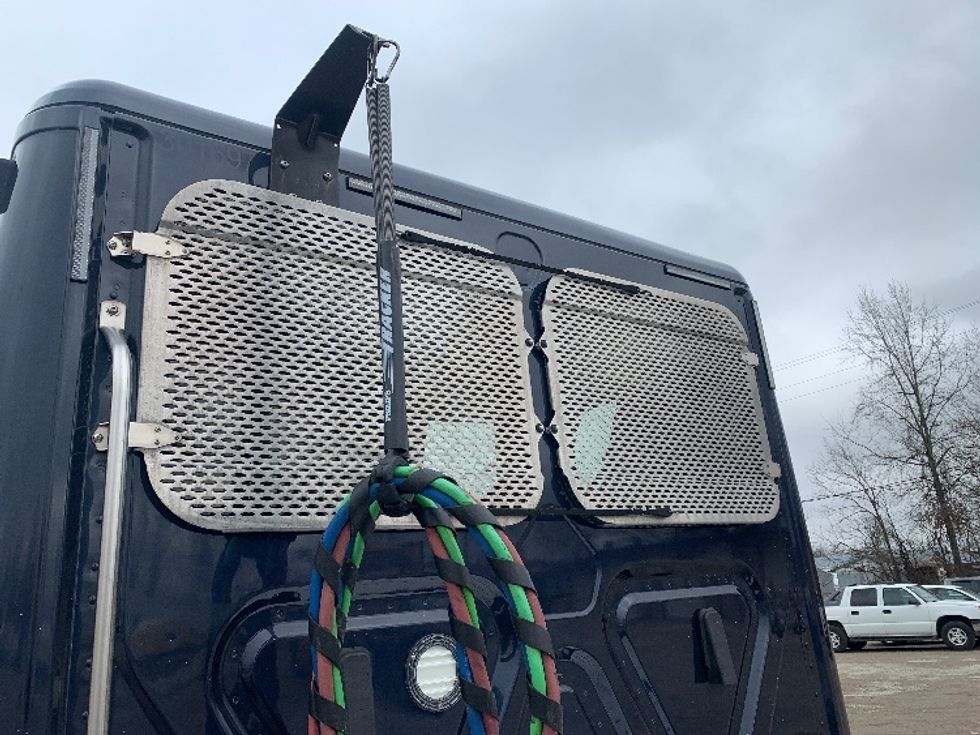 Day Cab Tractor-Heavy Duty Tractors-Freightliner-2020-T12664ST-Poplar Bluff-MO-580,601\n\t\tmiles-$ 45,000 - Image 17