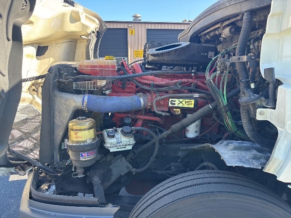 Day Cab Tractor-Heavy Duty Tractors-Freightliner-2020-T12664ST-Portland-OR-492,955\n\t\tmiles-$ 46,750 - Image 15