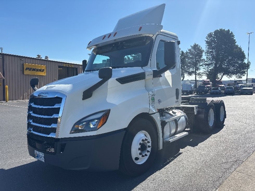 Day Cab Tractor-Heavy Duty Tractors-Freightliner-2020-T12664ST-Portland-OR-492,955\n\t\tmiles-$ 46,750 - Image 3