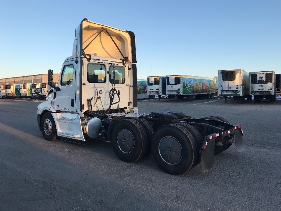 Day Cab Tractor-Heavy Duty Tractors-Freightliner-2020-T12664ST-Pottsville-PA-674,890\n\t\tmiles-$ 31,500 - Image 5