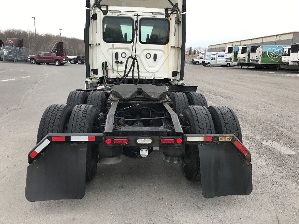Day Cab Tractor-Heavy Duty Tractors-Freightliner-2020-T12664ST-Pottsville-PA-761,938\n\t\tmiles-$ 28,500 - Image 6