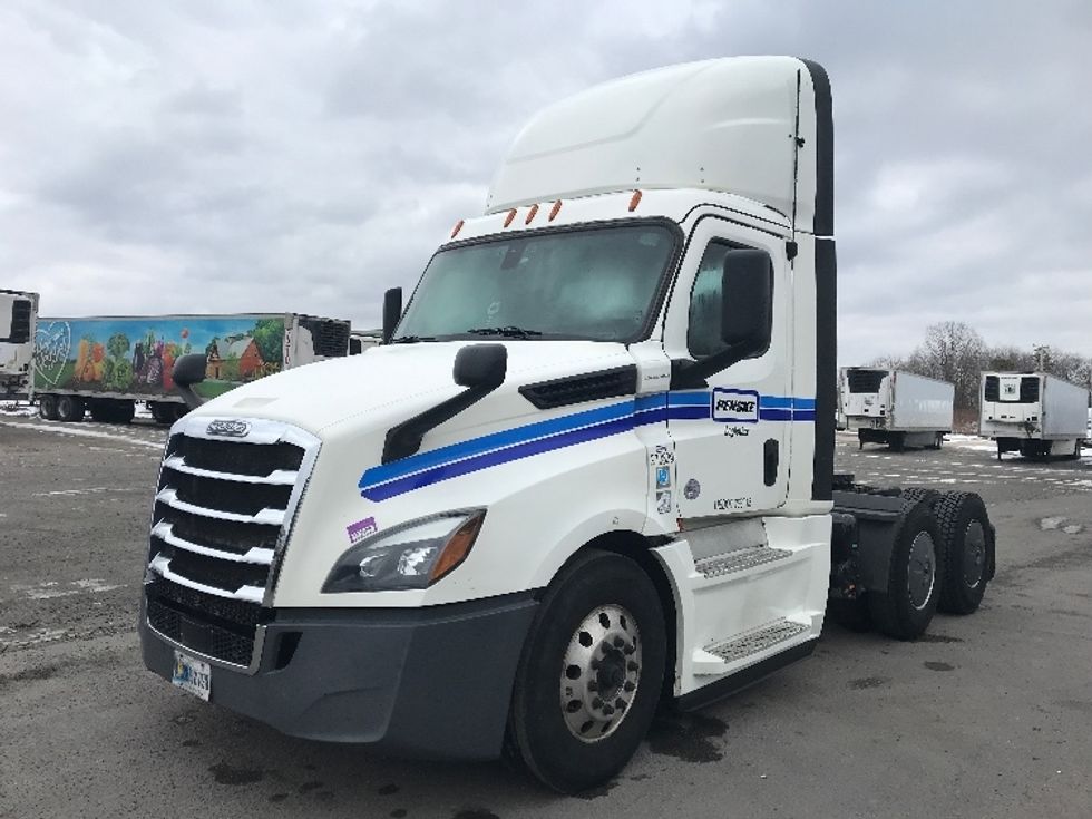 Day Cab Tractor-Heavy Duty Tractors-Freightliner-2020-T12664ST-Pottsville-PA-784,009\n\t\tmiles-$ 28,500 - Image 3