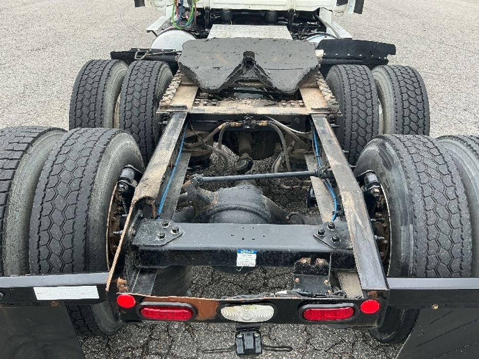 Day Cab Tractor-Heavy Duty Tractors-Freightliner-2020-T12664ST-Prince George-VA-346,571\n\t\tmiles-$ 51,250 - Image 6
