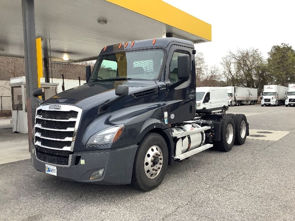 Day Cab Tractor-Heavy Duty Tractors-Freightliner-2020-T12664ST-Prince George-VA-424,938\n\t\tmiles-$ 51,250 - Image 3