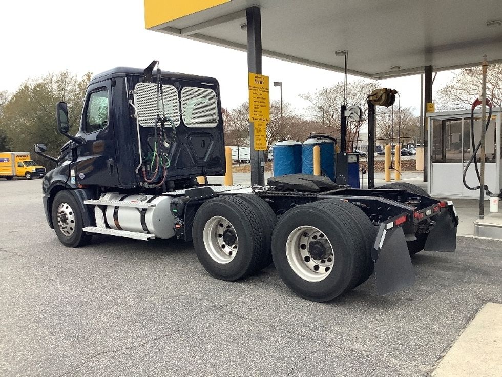 Day Cab Tractor-Heavy Duty Tractors-Freightliner-2020-T12664ST-Prince George-VA-424,938\n\t\tmiles-$ 51,250 - Image 5