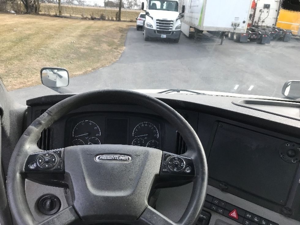 Day Cab Tractor-Heavy Duty Tractors-Freightliner-2020-T12664ST-Prince George-VA-449,546\n\t\tmiles-$ 47,500 - Image 11