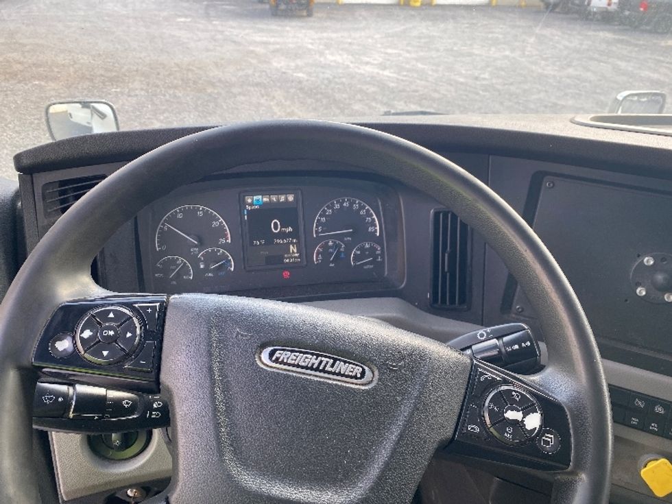 Day Cab Tractor-Heavy Duty Tractors-Freightliner-2020-T12664ST-Resaca-GA-796,766\n\t\tmiles-$ 30,750 - Image 11