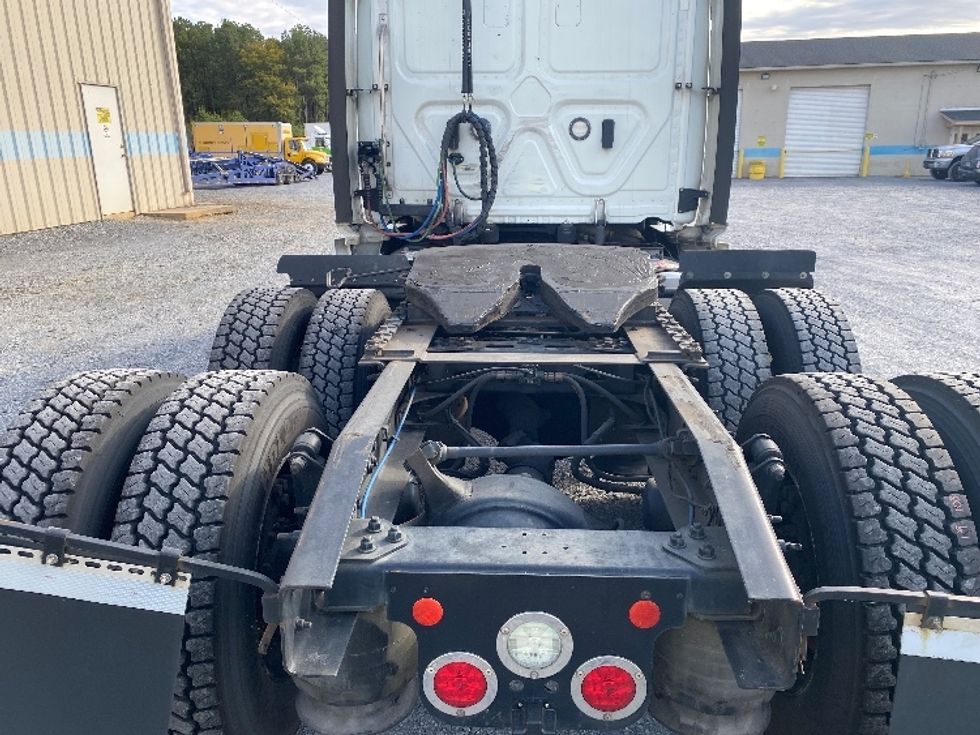 Day Cab Tractor-Heavy Duty Tractors-Freightliner-2020-T12664ST-Resaca-GA-796,766\n\t\tmiles-$ 30,750 - Image 6