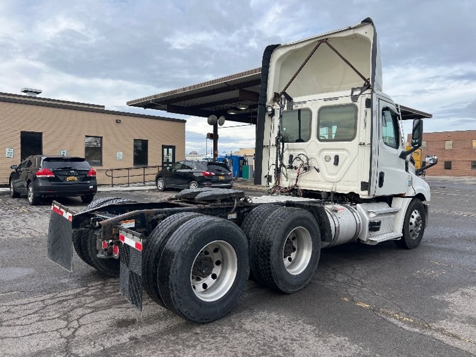 Day Cab Tractor-Heavy Duty Tractors-Freightliner-2020-T12664ST-Rochester-NY-644,222\n\t\tmiles-$ 30,750 - Image 7