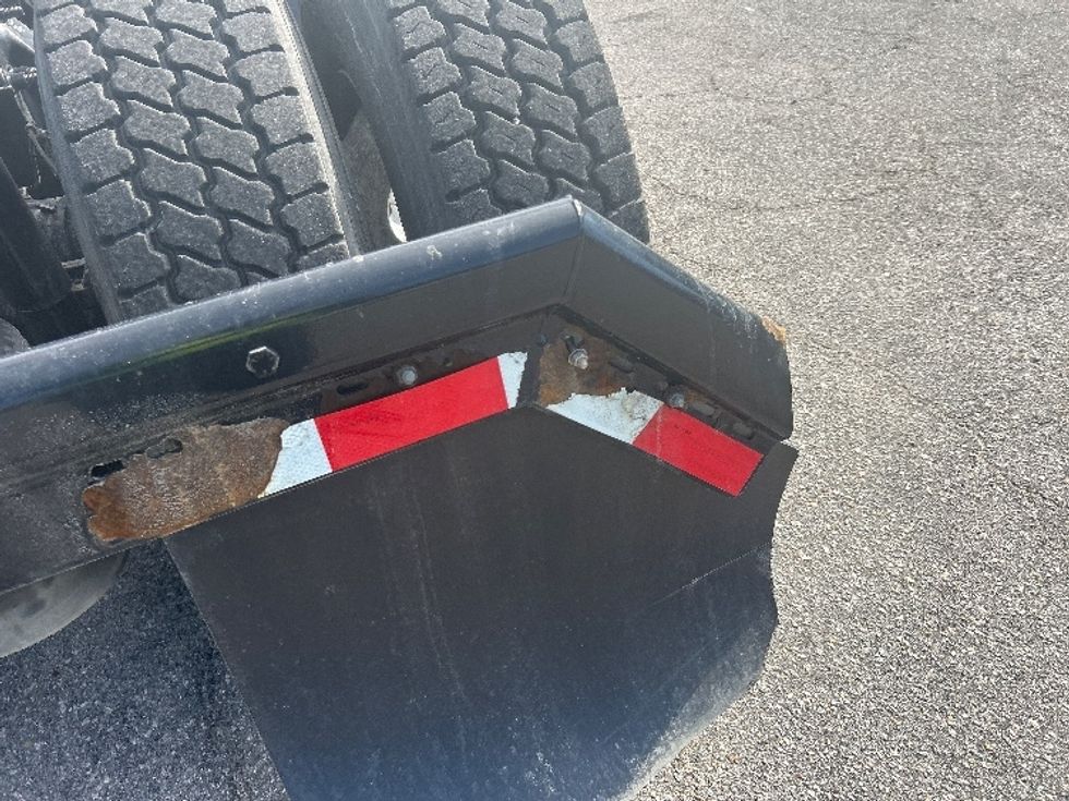 Day Cab Tractor-Heavy Duty Tractors-Freightliner-2020-T12664ST-Rocky Mount-NC-356,802\n\t\tmiles-$ 63,250 - Image 19