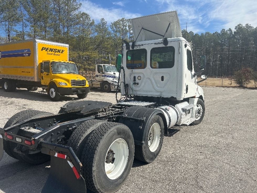 Day Cab Tractor-Heavy Duty Tractors-Freightliner-2020-T12664ST-Rocky Mount-NC-356,802\n\t\tmiles-$ 63,250 - Image 7
