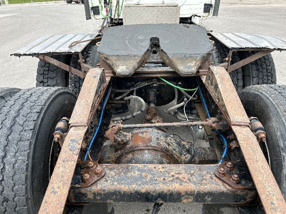 Day Cab Tractor-Heavy Duty Tractors-Freightliner-2020-T12664ST-Rocky View County-AB-761,303\n\t\tkm-$ 56,500 - Image 6