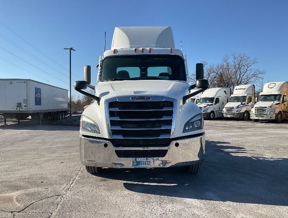 Day Cab Tractor-Heavy Duty Tractors-Freightliner-2020-T12664ST-Romulus-MI-298,849\n\t\tmiles-$ 46,250 - Image 2