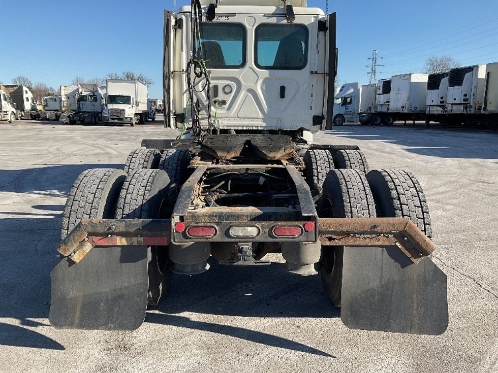 Day Cab Tractor-Heavy Duty Tractors-Freightliner-2020-T12664ST-Romulus-MI-298,849\n\t\tmiles-$ 46,250 - Image 5