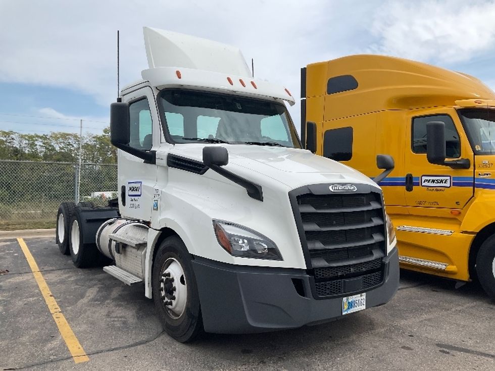 Day Cab Tractor-Heavy Duty Tractors-Freightliner-2020-T12664ST-Romulus-MI-361,035\n\t\tmiles-$ 50,000 - Image 1