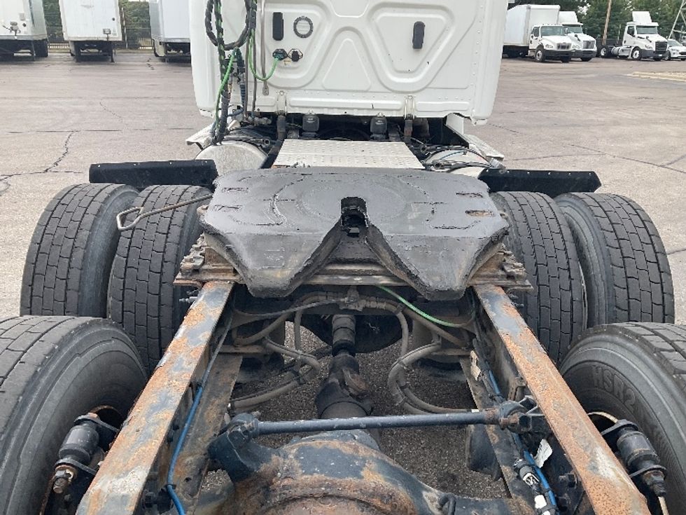 Day Cab Tractor-Heavy Duty Tractors-Freightliner-2020-T12664ST-Romulus-MI-361,035\n\t\tmiles-$ 50,000 - Image 6