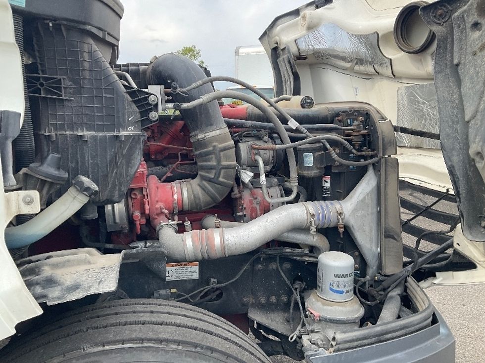 Day Cab Tractor-Heavy Duty Tractors-Freightliner-2020-T12664ST-Romulus-MI-372,821\n\t\tmiles-$ 49,500 - Image 14