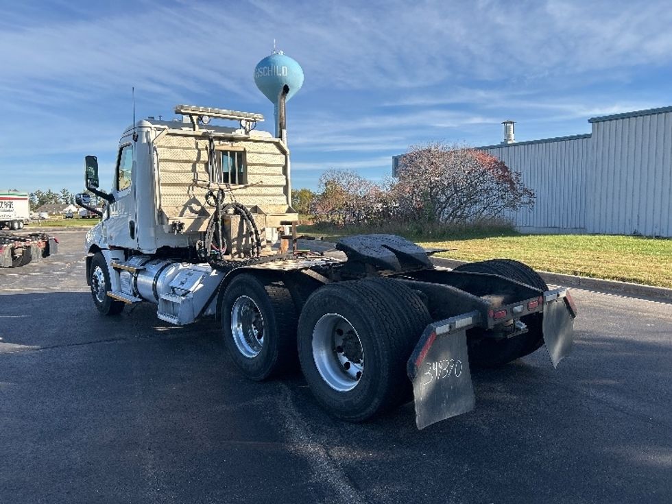 Day Cab Tractor-Heavy Duty Tractors-Freightliner-2020-T12664ST-Rothschild-WI-375,214\n\t\tmiles-$ 55,750 - Image 5
