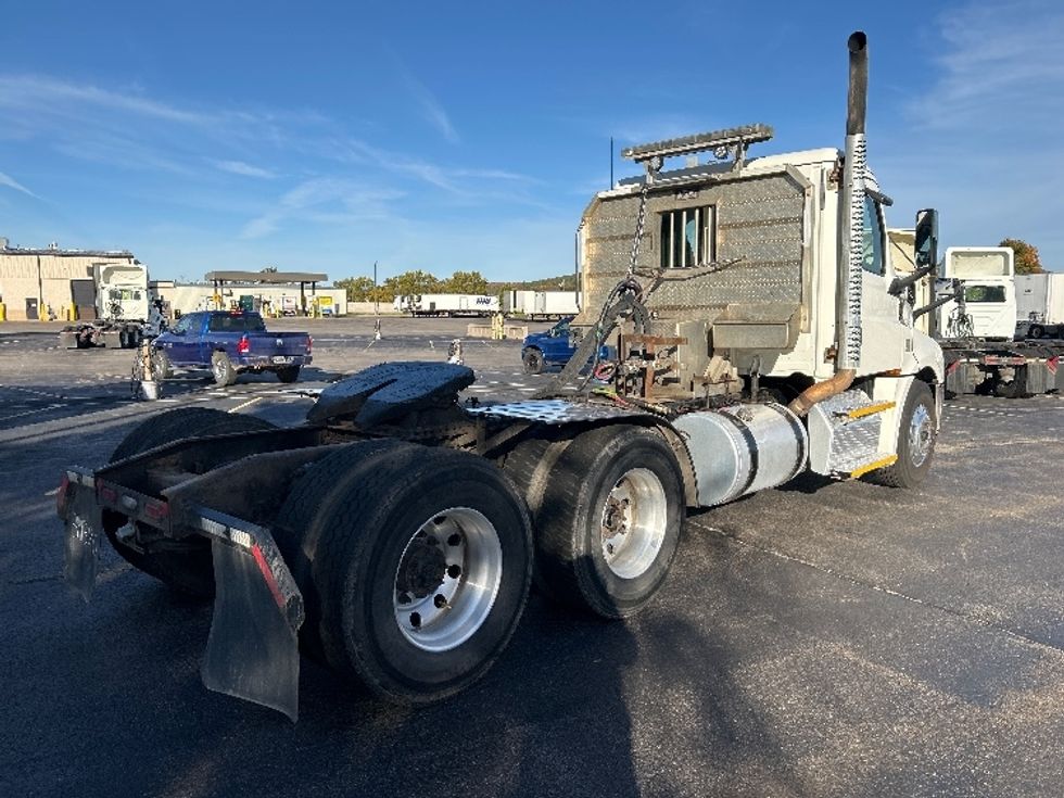 Day Cab Tractor-Heavy Duty Tractors-Freightliner-2020-T12664ST-Rothschild-WI-375,214\n\t\tmiles-$ 55,750 - Image 7