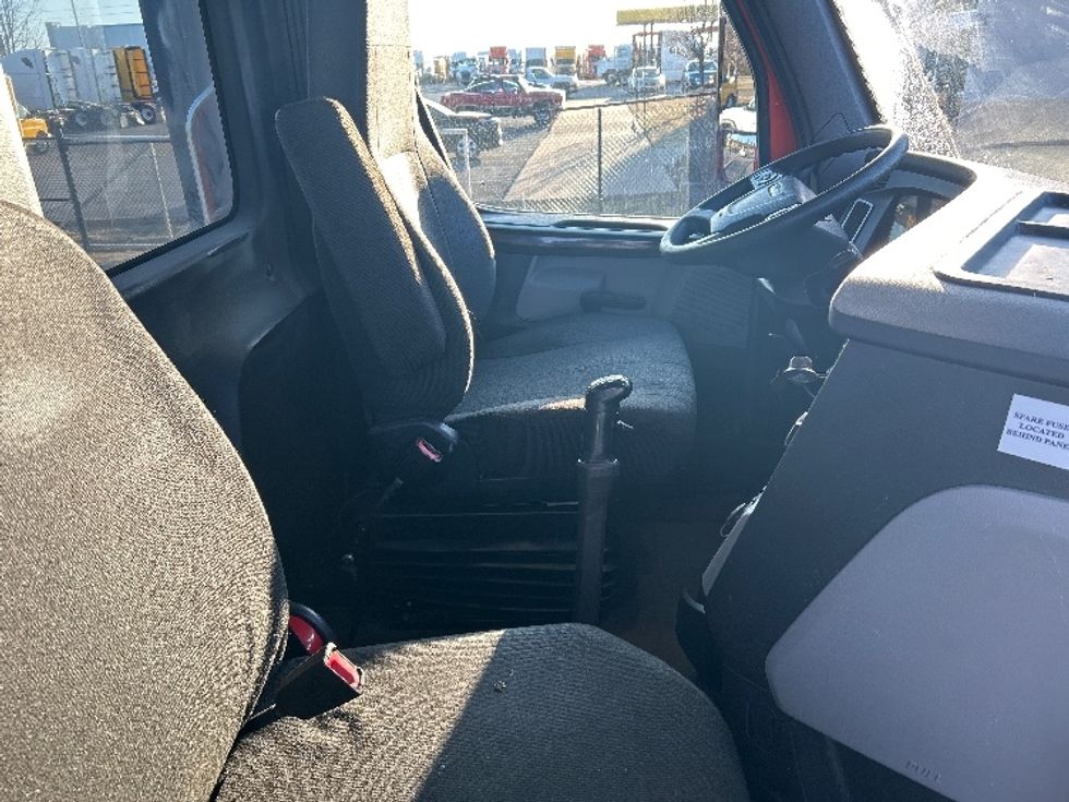 Day Cab Tractor-Heavy Duty Tractors-Freightliner-2020-T12664ST-Rothschild-WI-505,753\n\t\tmiles-$ 41,250 - Image 14