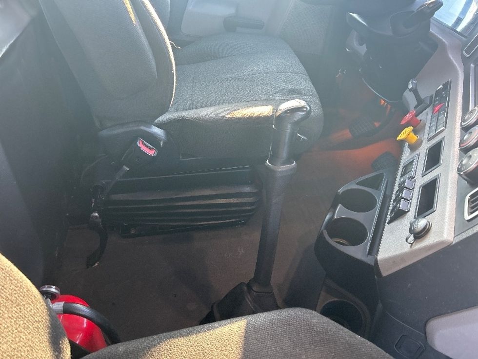 Day Cab Tractor-Heavy Duty Tractors-Freightliner-2020-T12664ST-Rothschild-WI-505,753\n\t\tmiles-$ 41,250 - Image 17