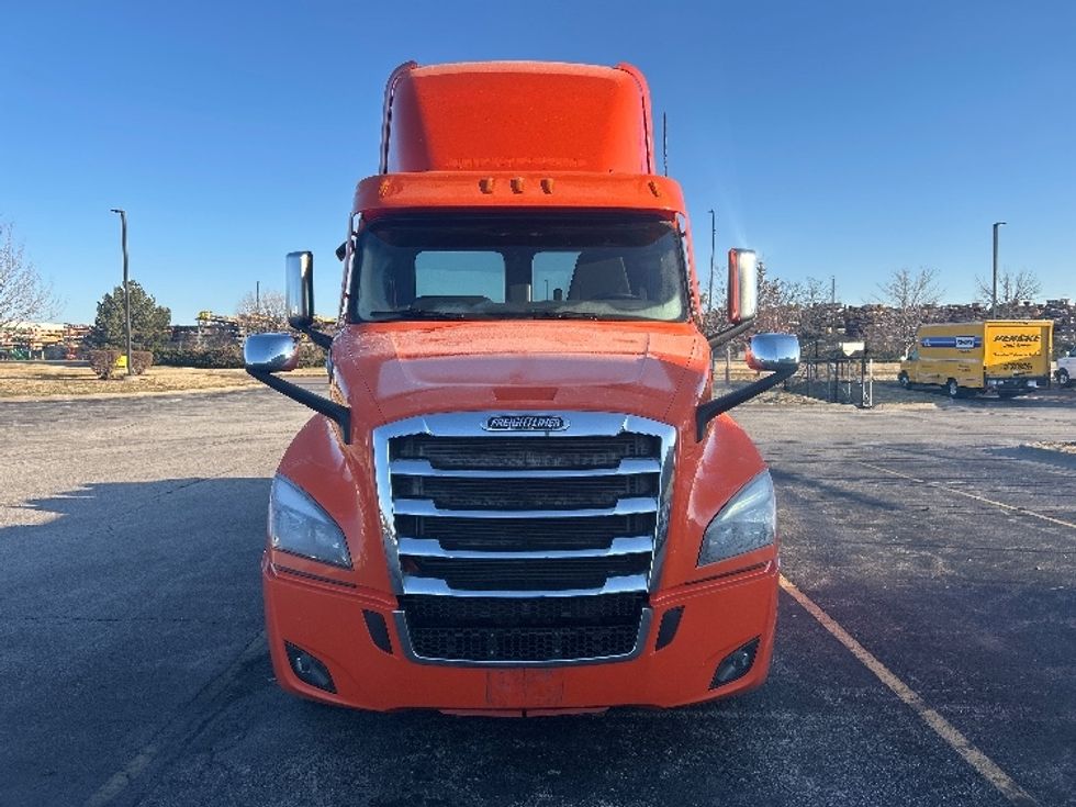 Day Cab Tractor-Heavy Duty Tractors-Freightliner-2020-T12664ST-Rothschild-WI-505,753\n\t\tmiles-$ 41,250 - Image 2