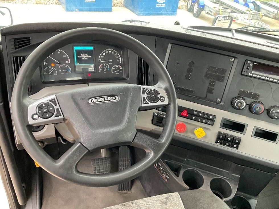 Day Cab Tractor-Heavy Duty Tractors-Freightliner-2020-T12664ST-Round Rock-TX-622,704\n\t\tmiles-$ 36,750 - Image 11