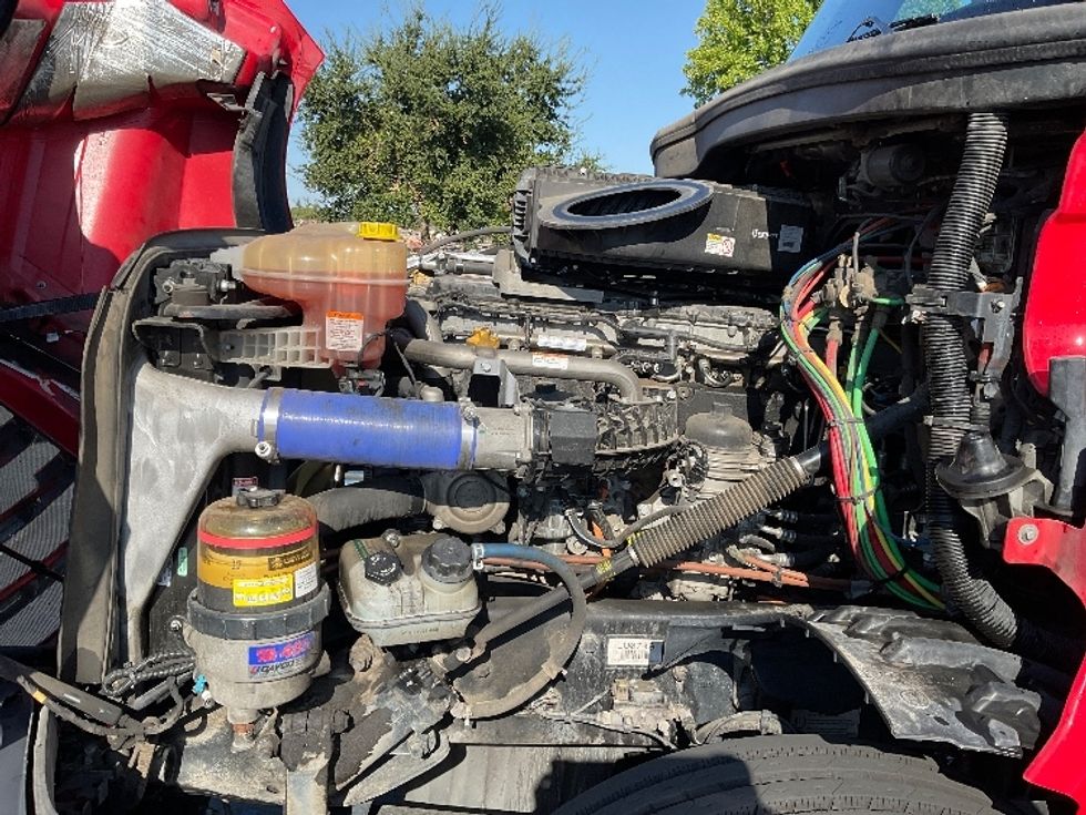 Day Cab Tractor-Heavy Duty Tractors-Freightliner-2020-T12664ST-Sacramento-CA-243,447\n\t\tmiles-$ 64,000 - Image 16