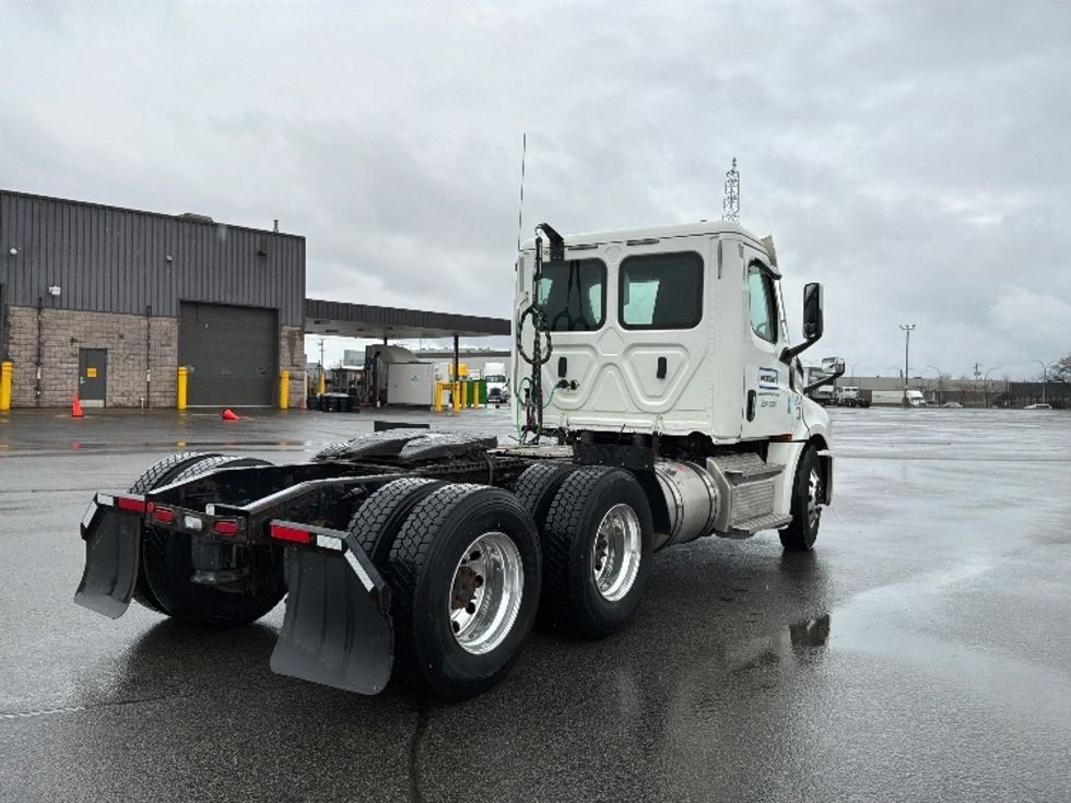 Day Cab Tractor-Heavy Duty Tractors-Freightliner-2020-T12664ST-Saint Laurent-PQ-407,875\n\t\tkm-$ 73,750 - Image 7