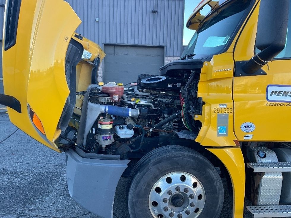 Day Cab Tractor-Heavy Duty Tractors-Freightliner-2020-T12664ST-Saint Laurent-PQ-461,091\n\t\tkm-$ 65,500 - Image 16