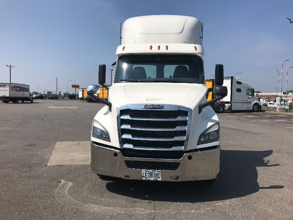 Day Cab Tractor-Heavy Duty Tractors-Freightliner-2020-T12664ST-Saint Laurent-PQ-505,982\n\t\tkm-$ 71,500 - Image 2