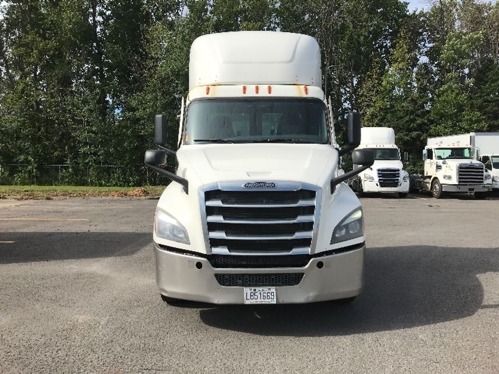 Day Cab Tractor-Heavy Duty Tractors-Freightliner-2020-T12664ST-Saint Laurent-PQ-511,623\n\t\tkm-$ 71,250 - Image 2