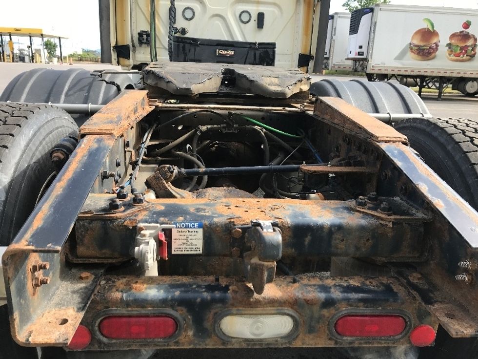 Day Cab Tractor-Heavy Duty Tractors-Freightliner-2020-T12664ST-Saint Laurent-PQ-511,623\n\t\tkm-$ 71,250 - Image 6