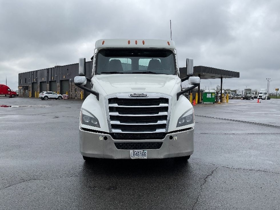 Day Cab Tractor-Heavy Duty Tractors-Freightliner-2020-T12664ST-Saint Laurent-PQ-544,264\n\t\tkm-$ 66,000 - Image 2