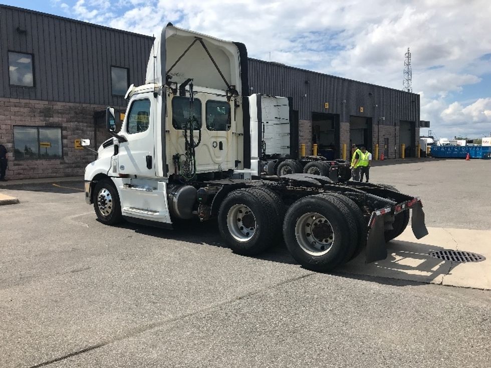 Day Cab Tractor-Heavy Duty Tractors-Freightliner-2020-T12664ST-Saint Laurent-PQ-625,713\n\t\tkm-$ 66,750 - Image 5