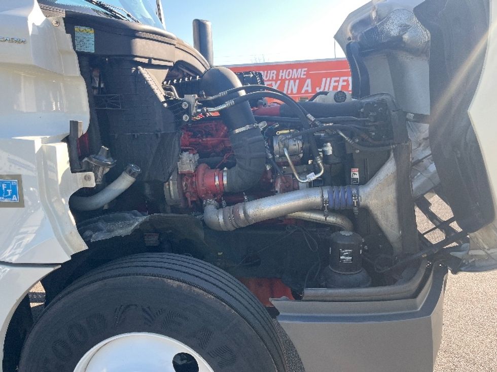 Day Cab Tractor-Heavy Duty Tractors-Freightliner-2020-T12664ST-Salem-VA-608,338\n\t\tmiles-$ 38,000 - Image 15